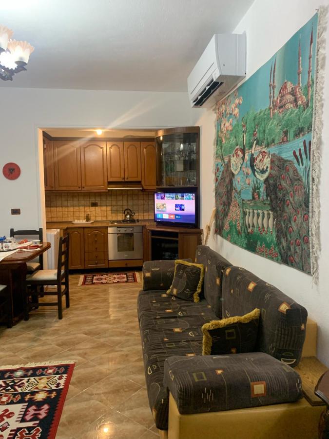 Vila Demaj! Free Parking Berat Exterior photo
